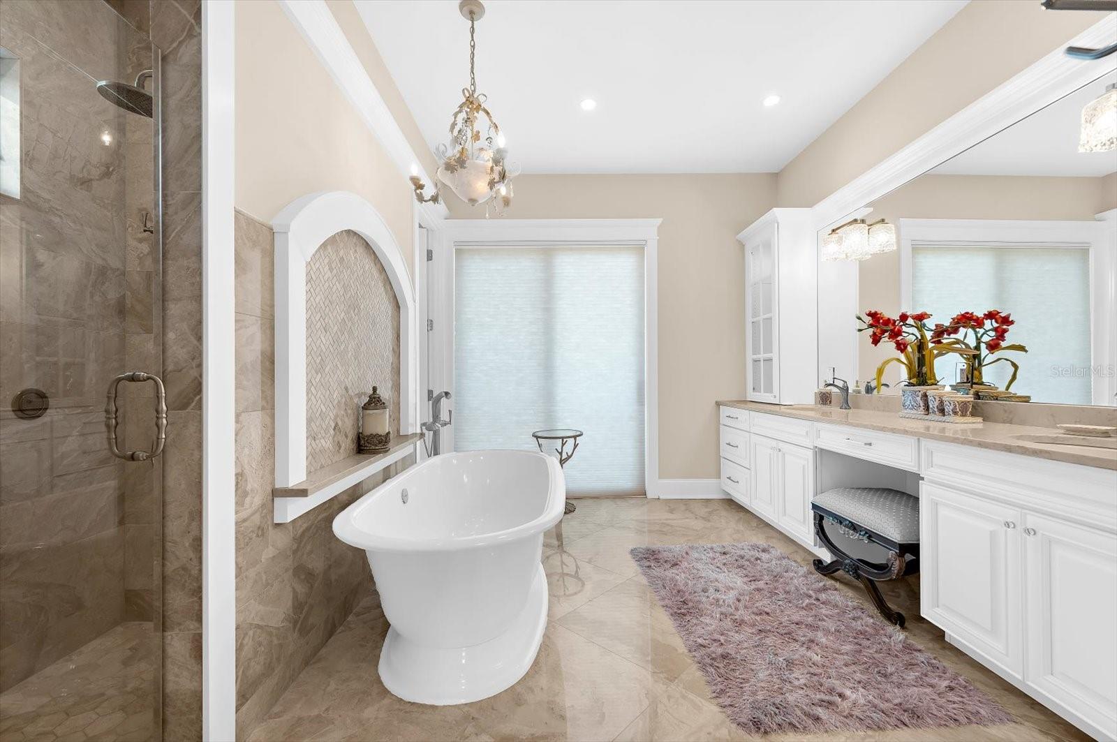 511 BAYVIEW DR — photo 61