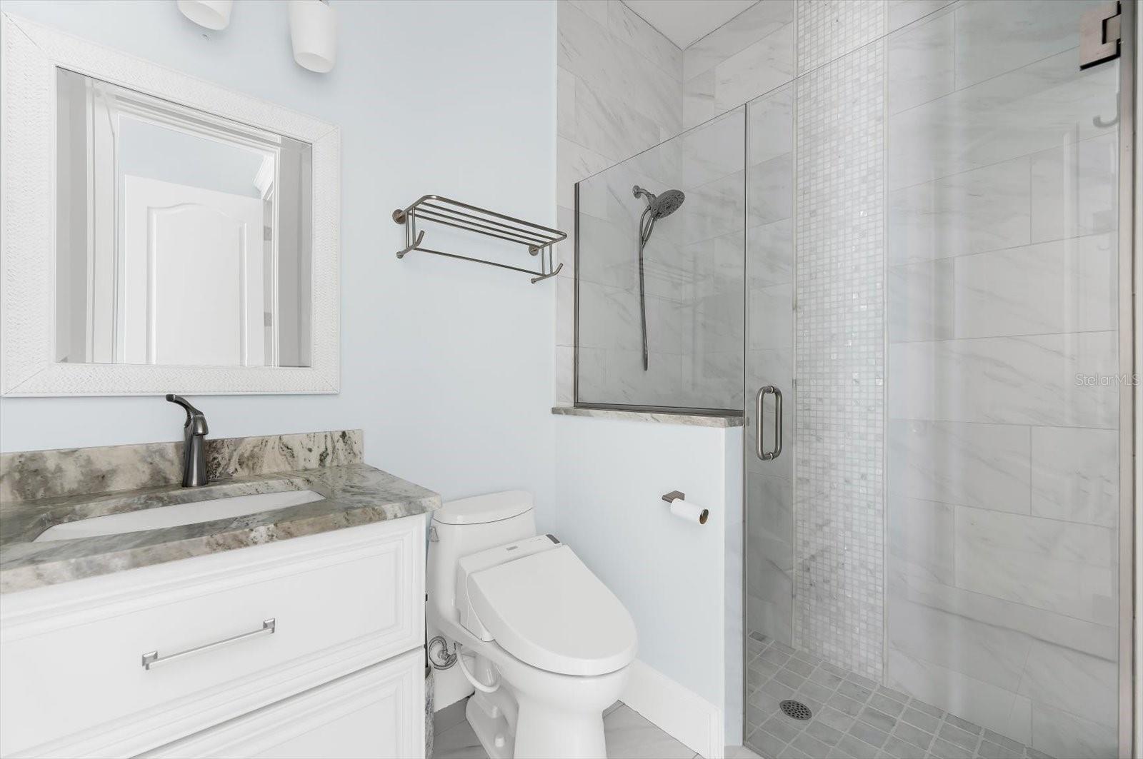 511 BAYVIEW DR — photo 56