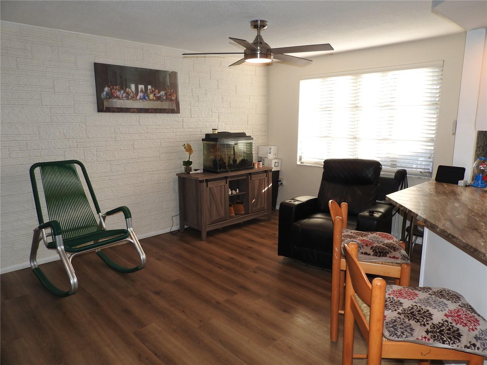 1324 VIKING DR — photo 17