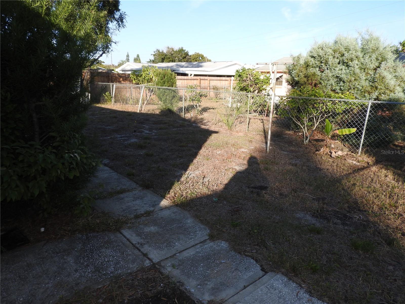 1324 VIKING DR — photo 7