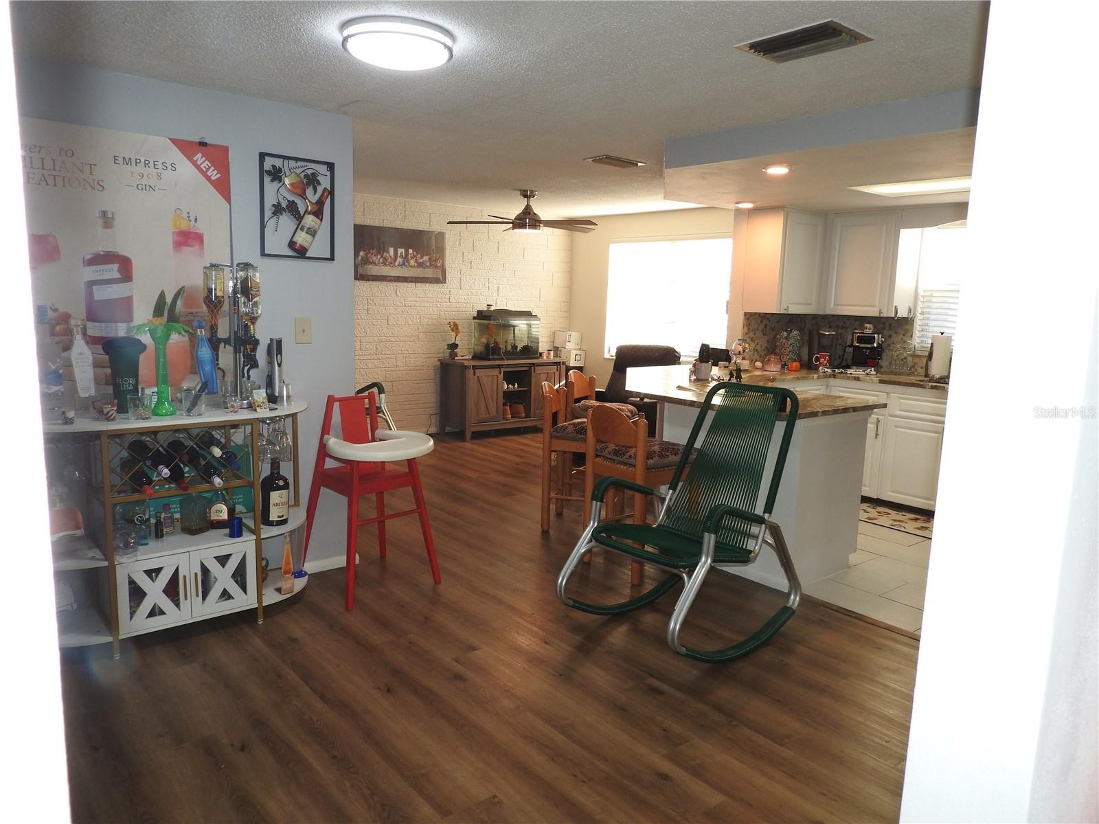 1324 VIKING DR — photo 13