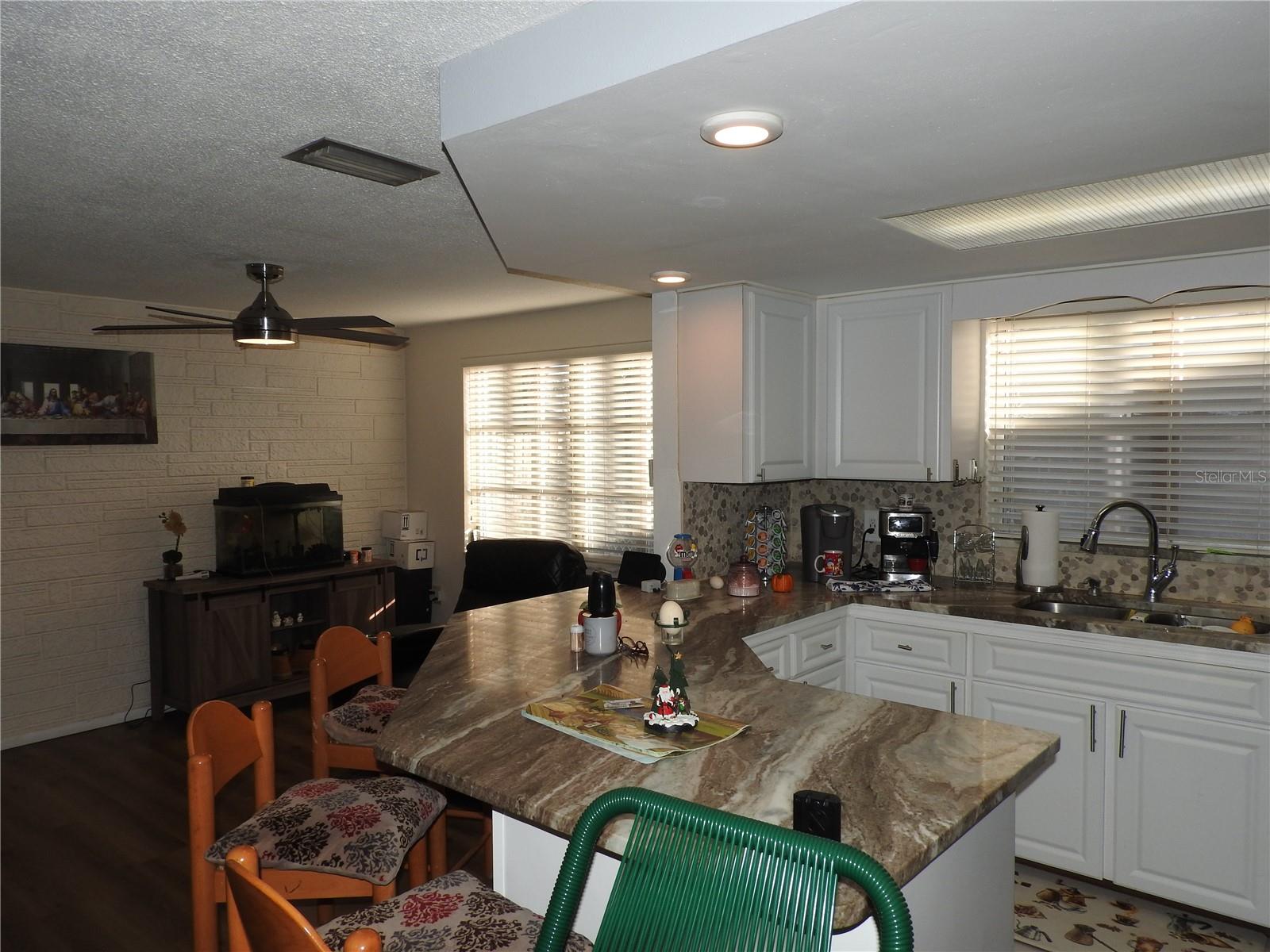 1324 VIKING DR — photo 14