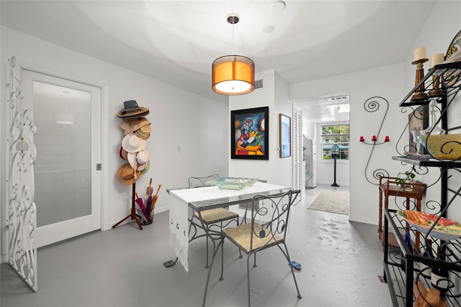 300 CLYDE LN #106 — photo 11