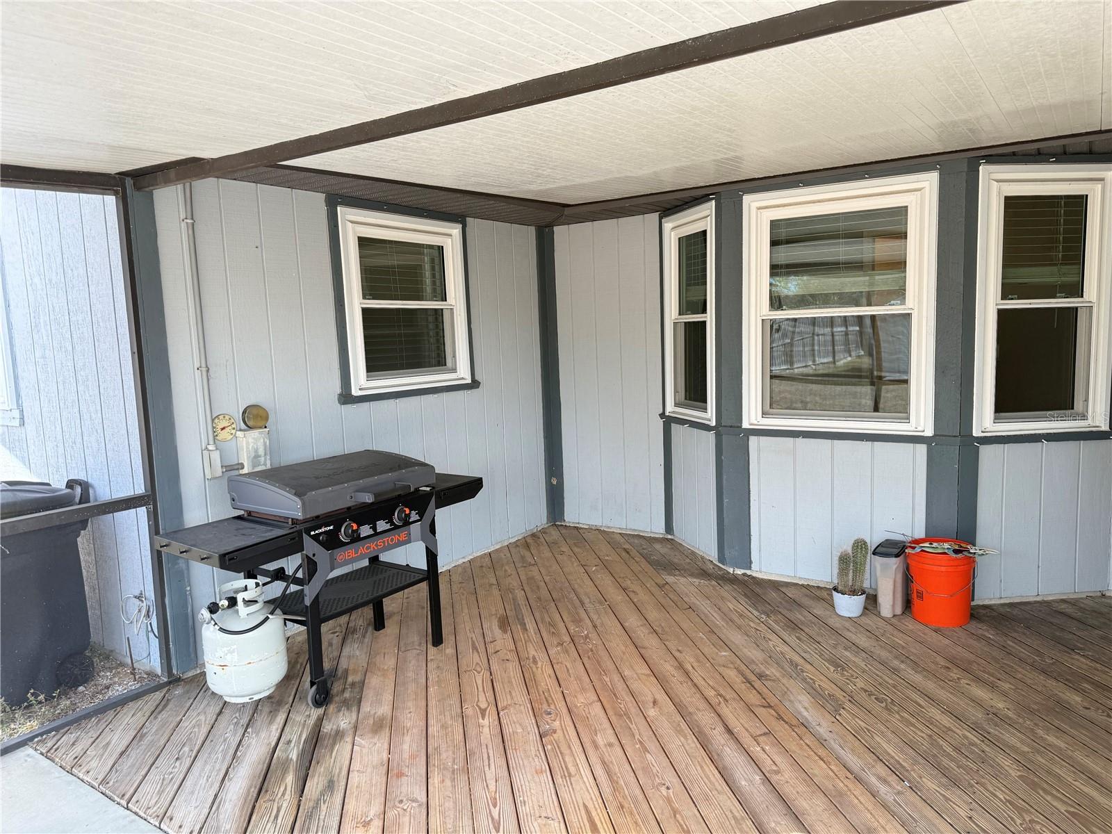 2987 N BISCAYNE DR — photo 16