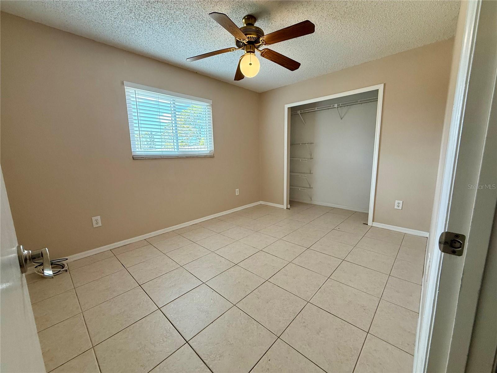 2987 N BISCAYNE DR — photo 36