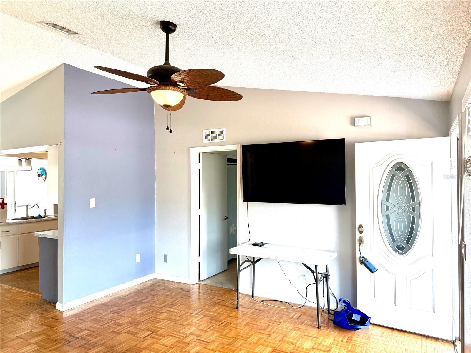 2987 N BISCAYNE DR — photo 18