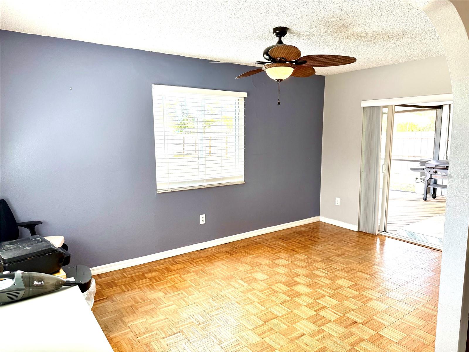2987 N BISCAYNE DR — photo 23