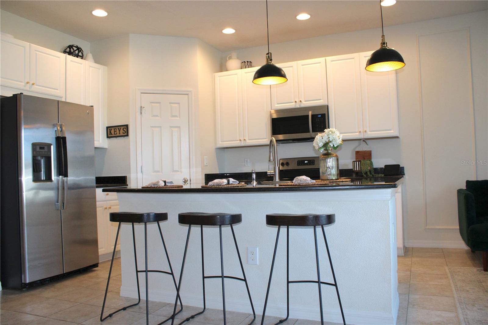 7037 WOODCHASE GLEN DR — photo 9