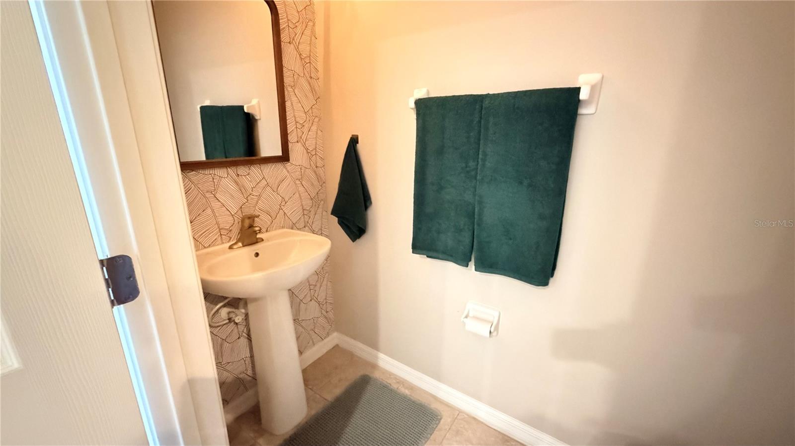 7037 WOODCHASE GLEN DR — photo 14