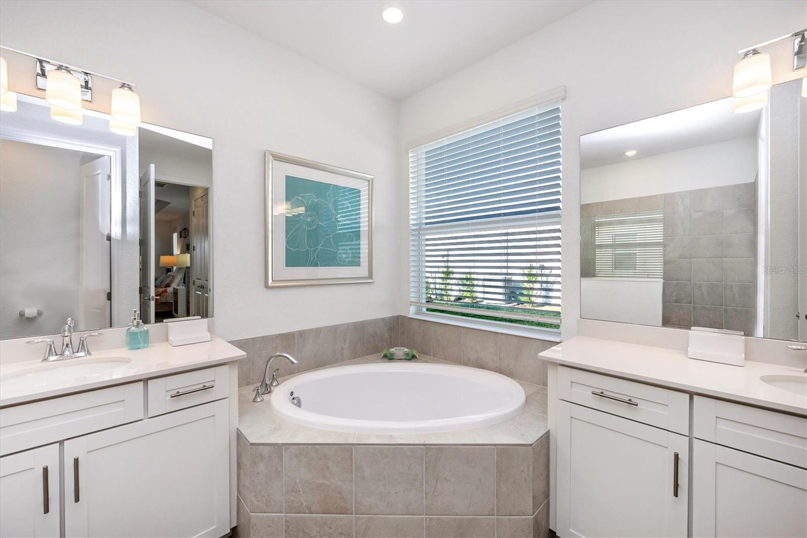 12950 TULUM LOOP — photo 32