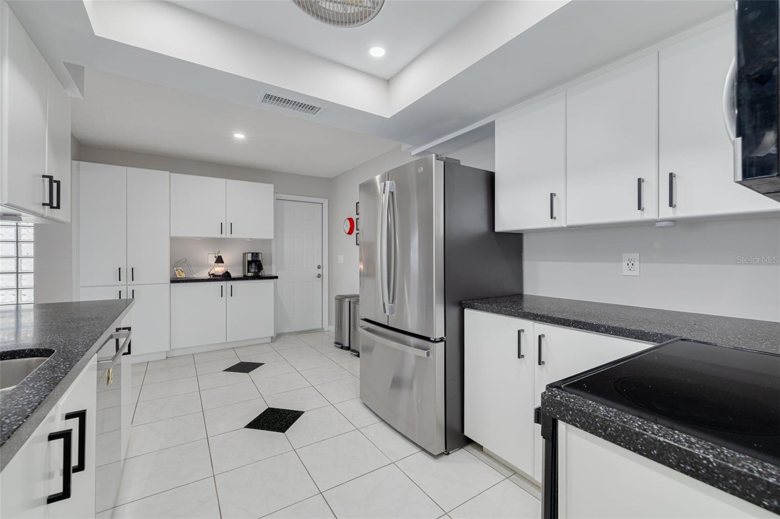 9705 MAINLANDS BLVD W — photo 15
