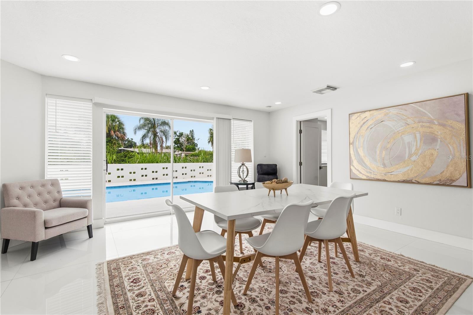 3364 ESPANOLA DR — photo 16