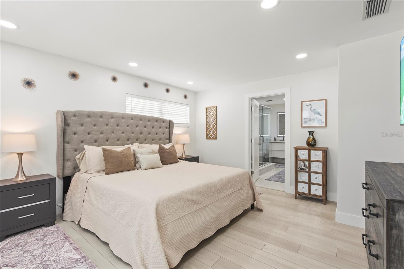 3364 ESPANOLA DR — photo 41