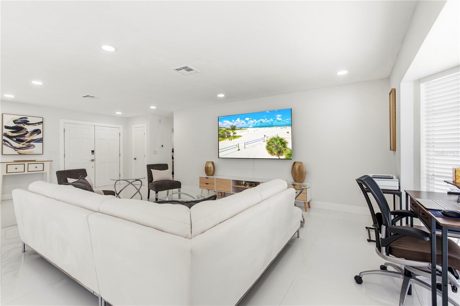3364 ESPANOLA DR — photo 11