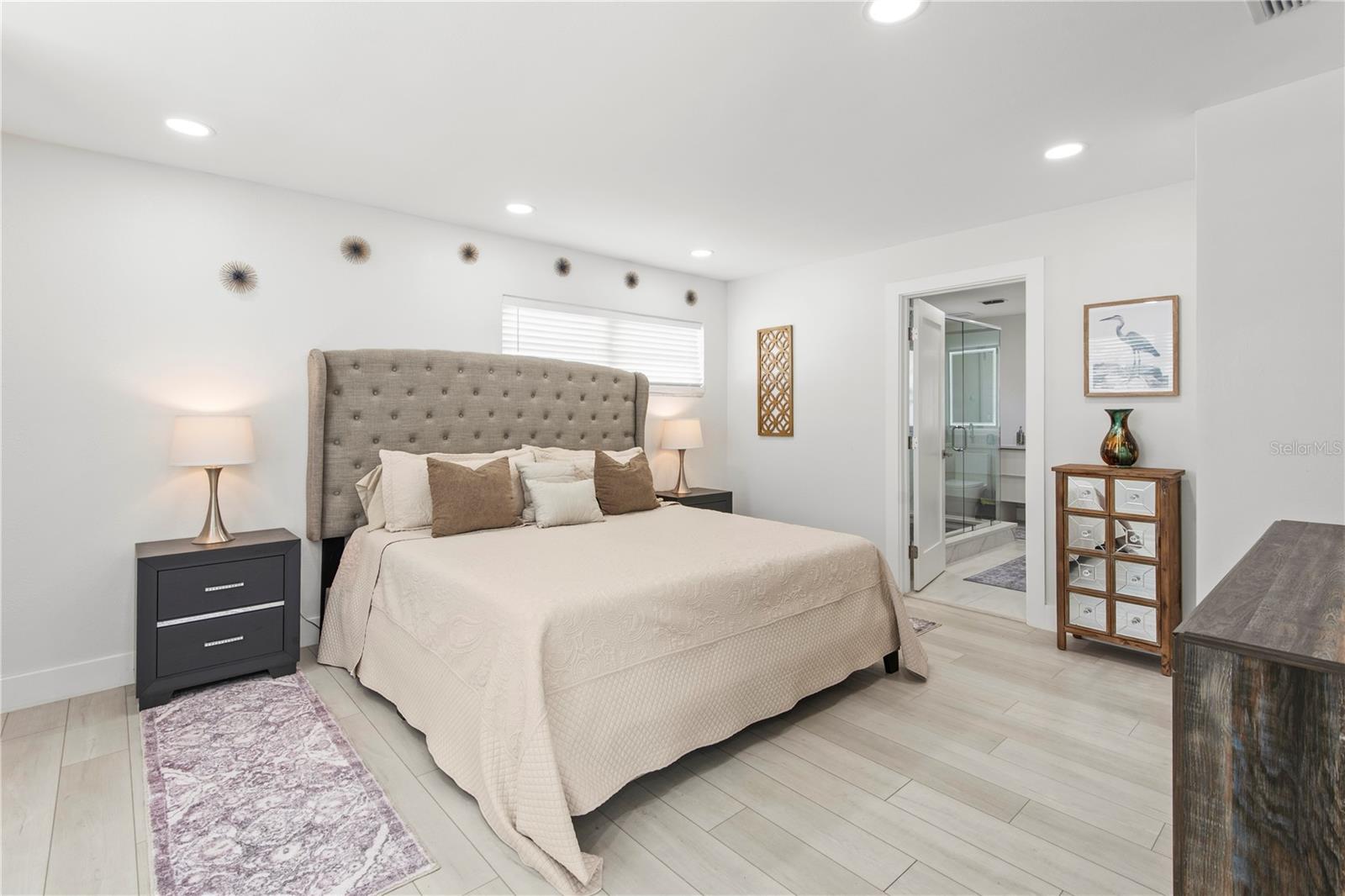 3364 ESPANOLA DR — photo 40