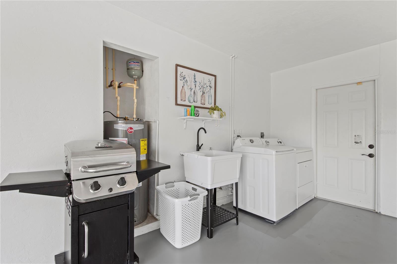 3364 ESPANOLA DR — photo 54