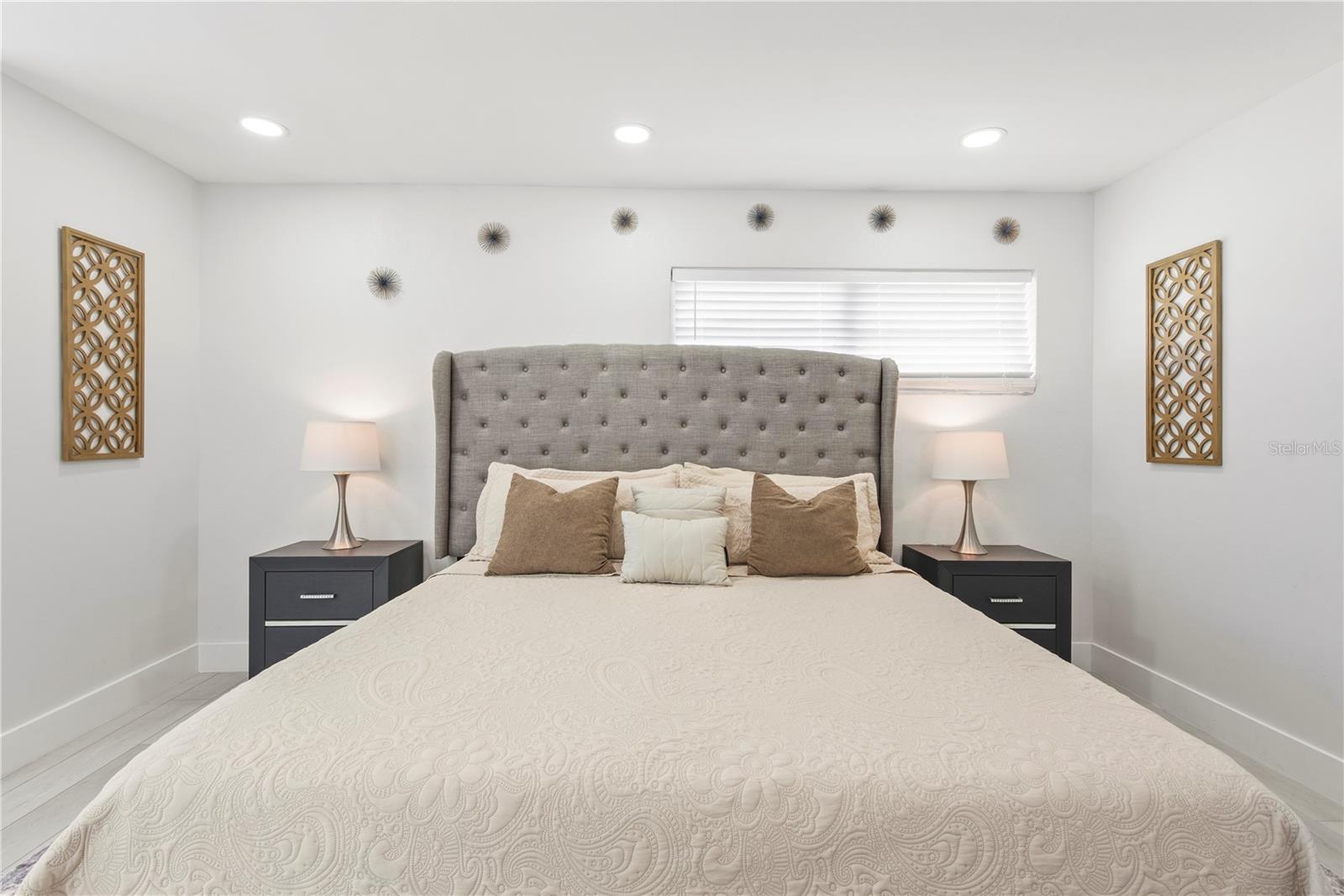 3364 ESPANOLA DR — photo 43