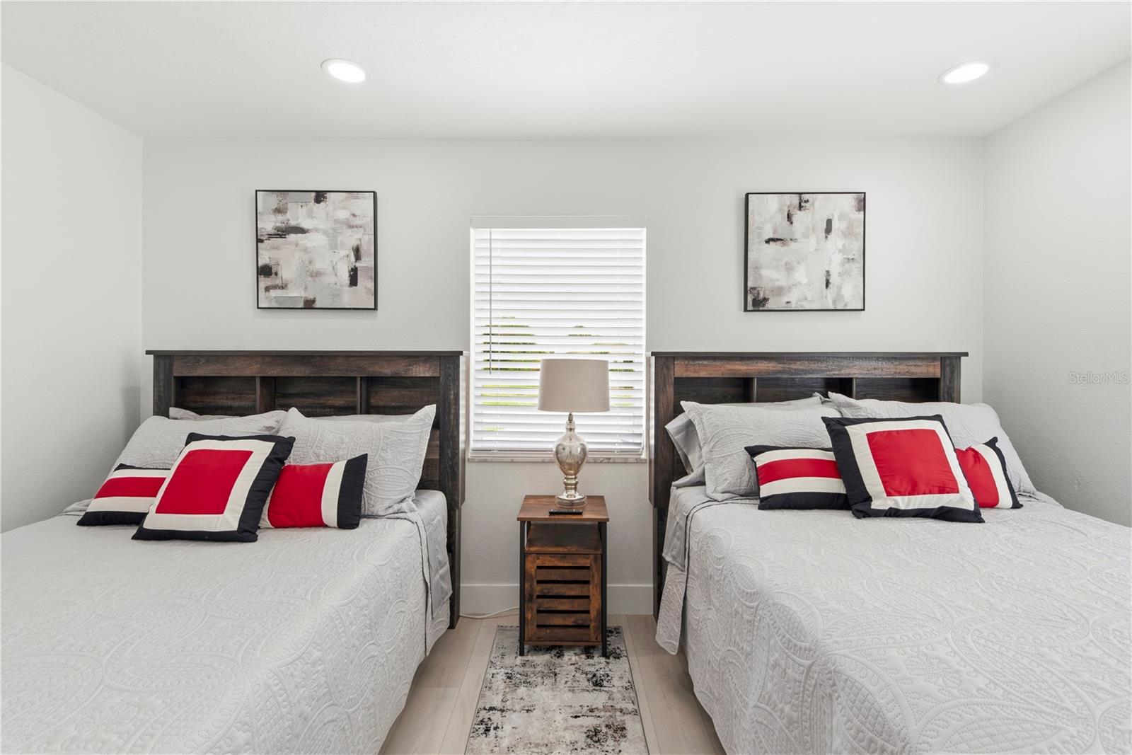 3364 ESPANOLA DR — photo 33