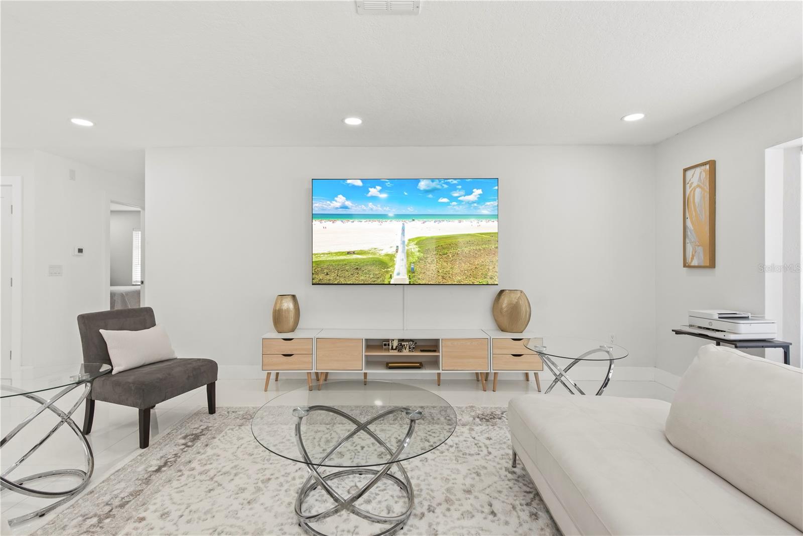 3364 ESPANOLA DR — photo 9