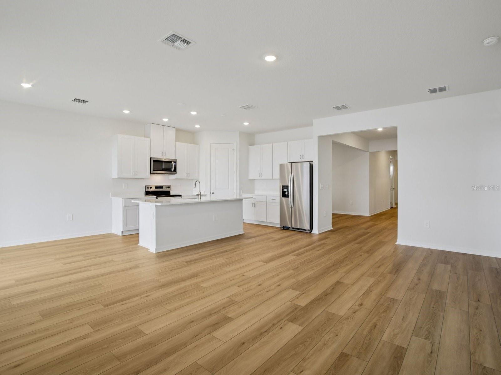 9013 VENETIA CT — photo 4