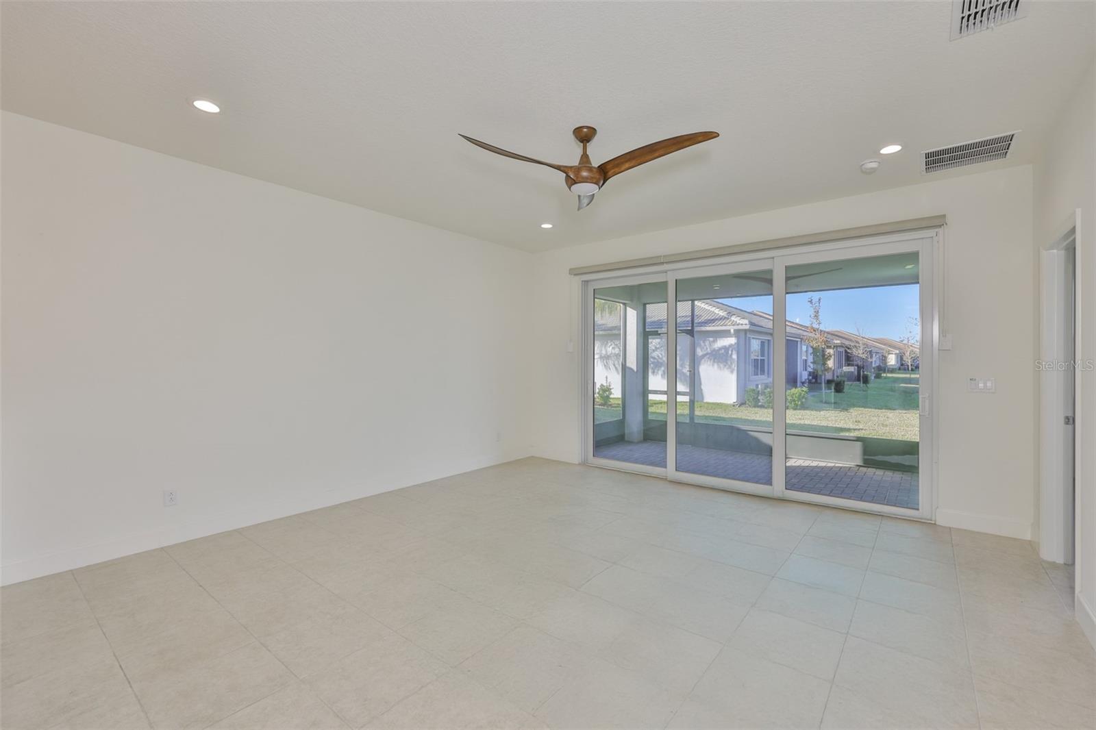 4906 AVILA LAKES DR — photo 36