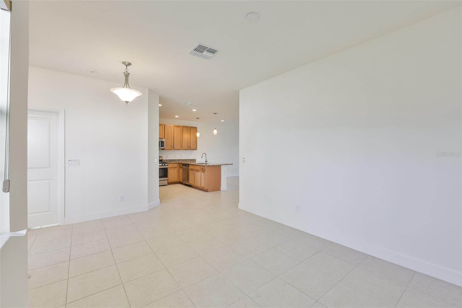 4906 AVILA LAKES DR — photo 33