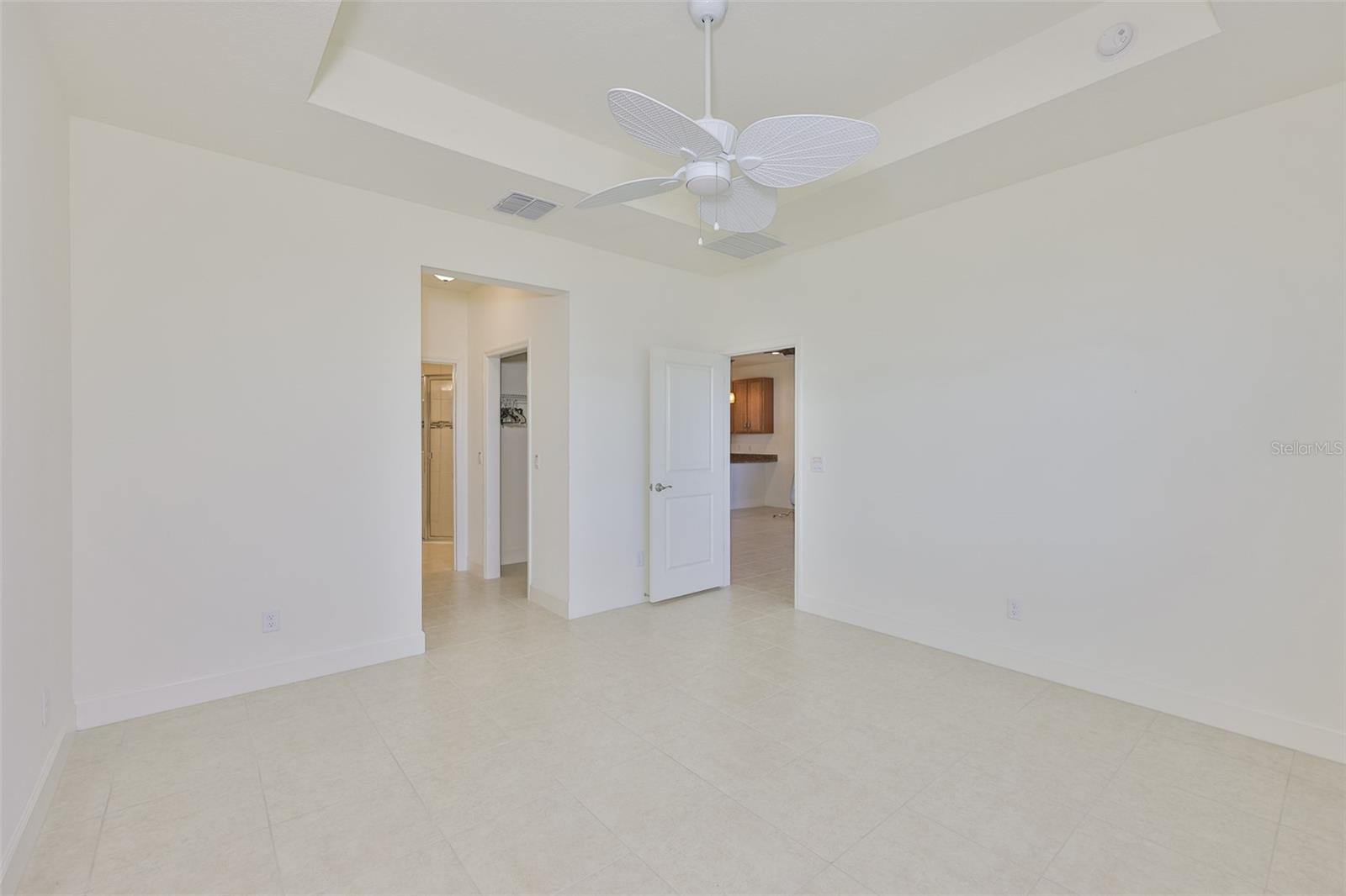 4906 AVILA LAKES DR — photo 34