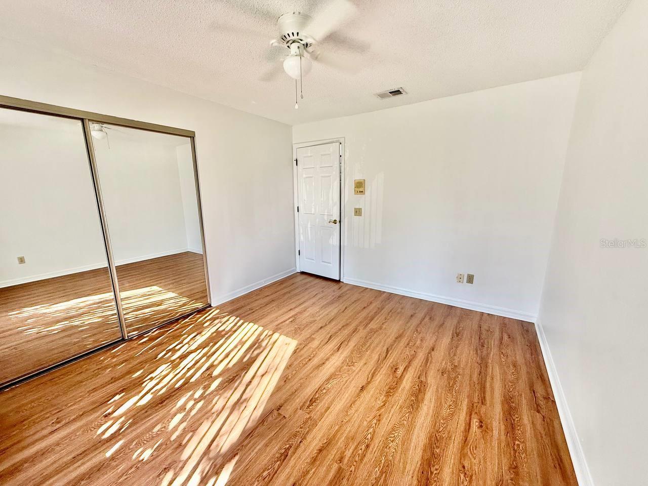 18308 AINTREE CT — photo 8