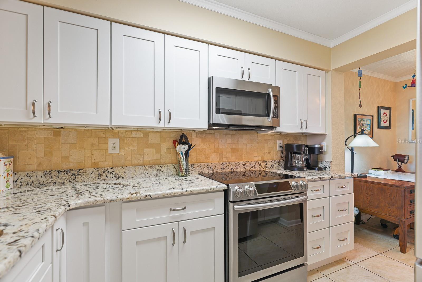5901 BAHIA DEL MAR CIR #521 — photo 11