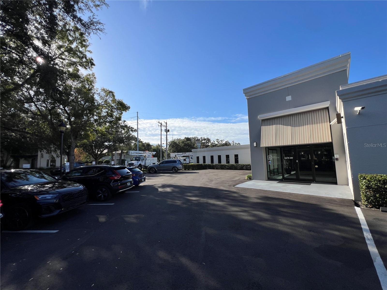 3410 HENDERSON BLVD — photo 2