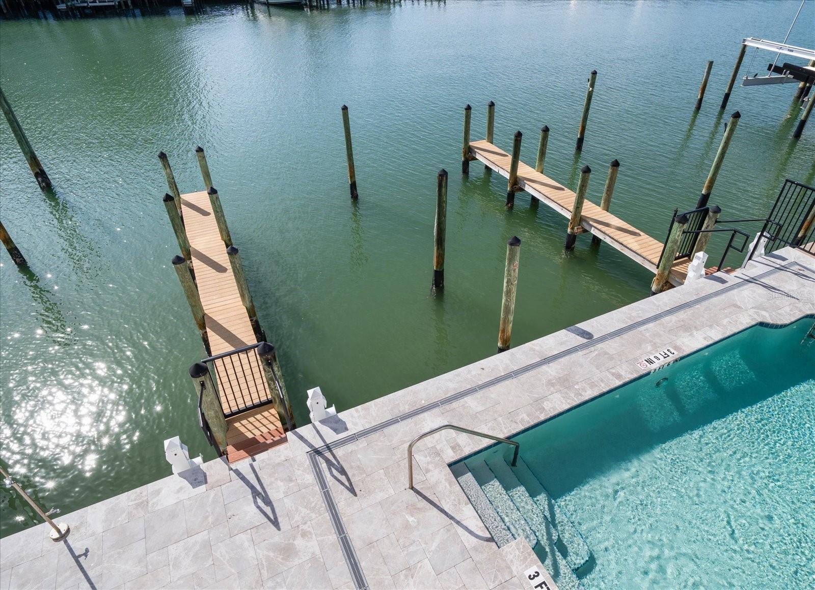 211 DOLPHIN PT #5 — photo 9
