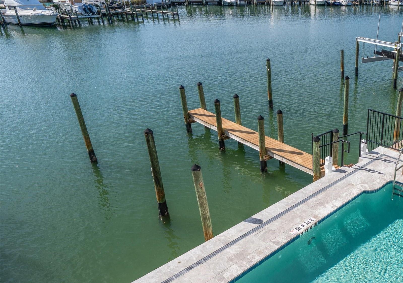 211 DOLPHIN PT #5 — photo 8