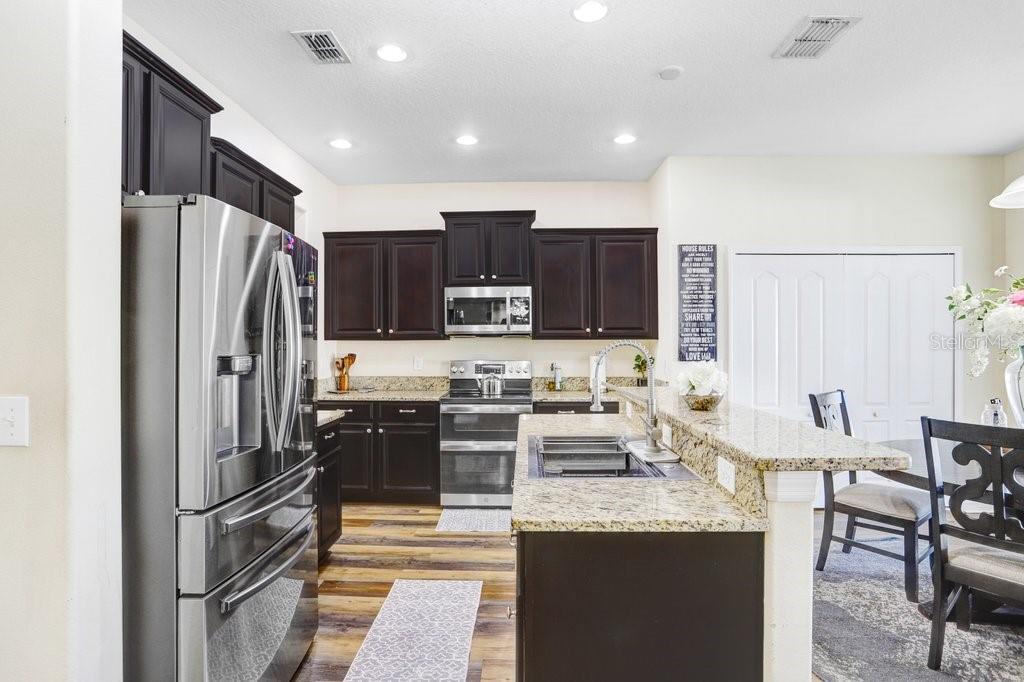 13117 ROYAL PINES AVE — photo 13