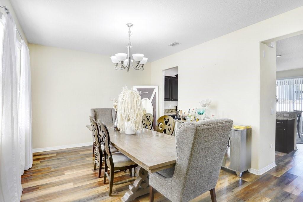 13117 ROYAL PINES AVE — photo 4
