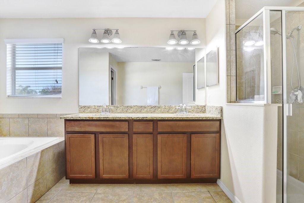 13117 ROYAL PINES AVE — photo 21