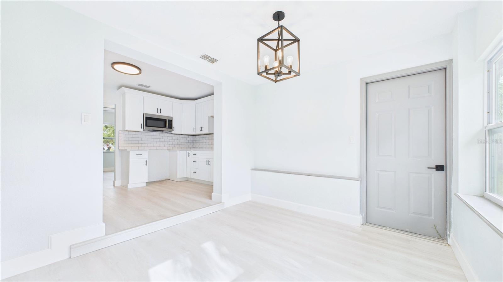 5312 BERKLEY RD — photo 14
