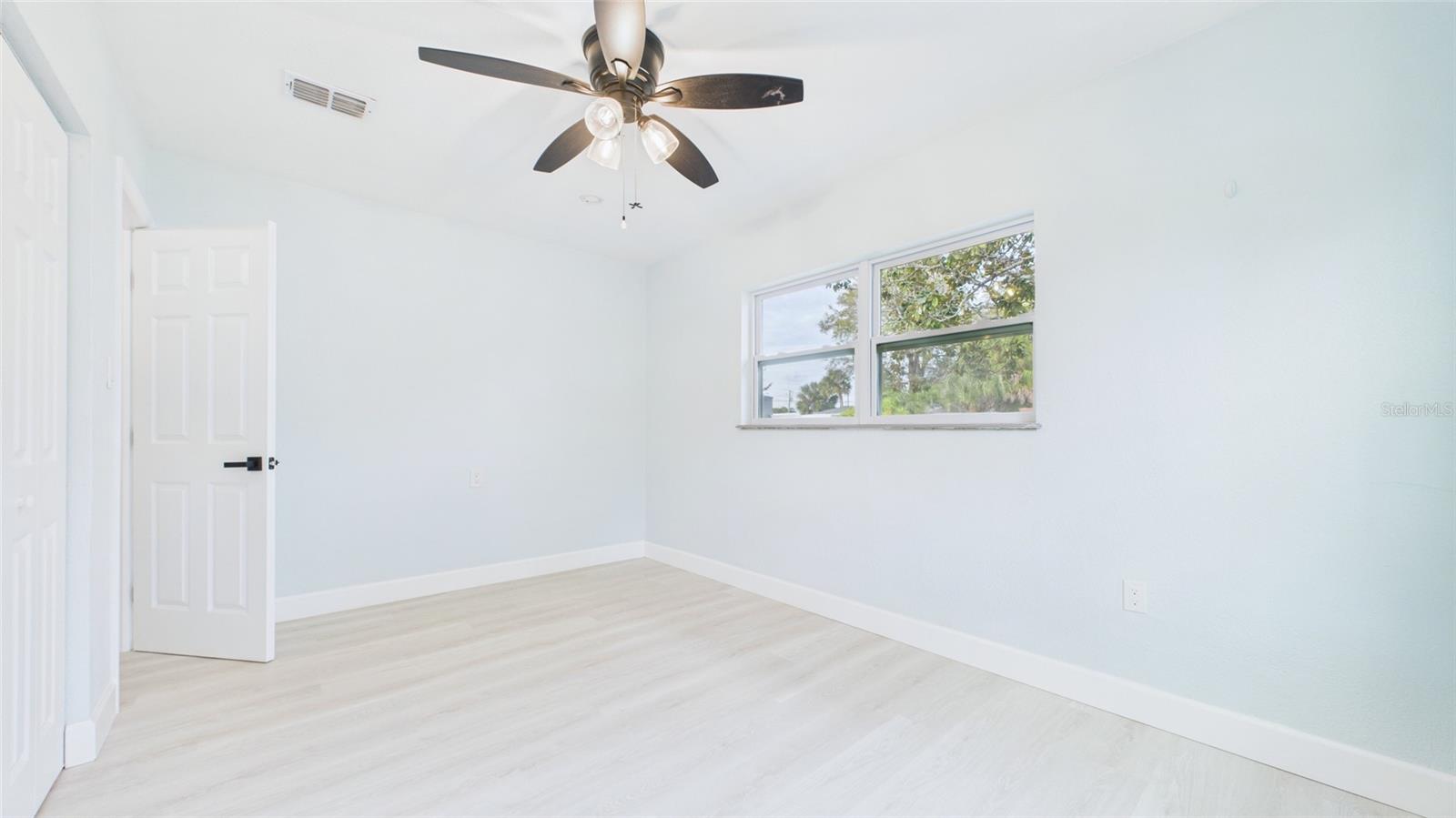 5312 BERKLEY RD — photo 24