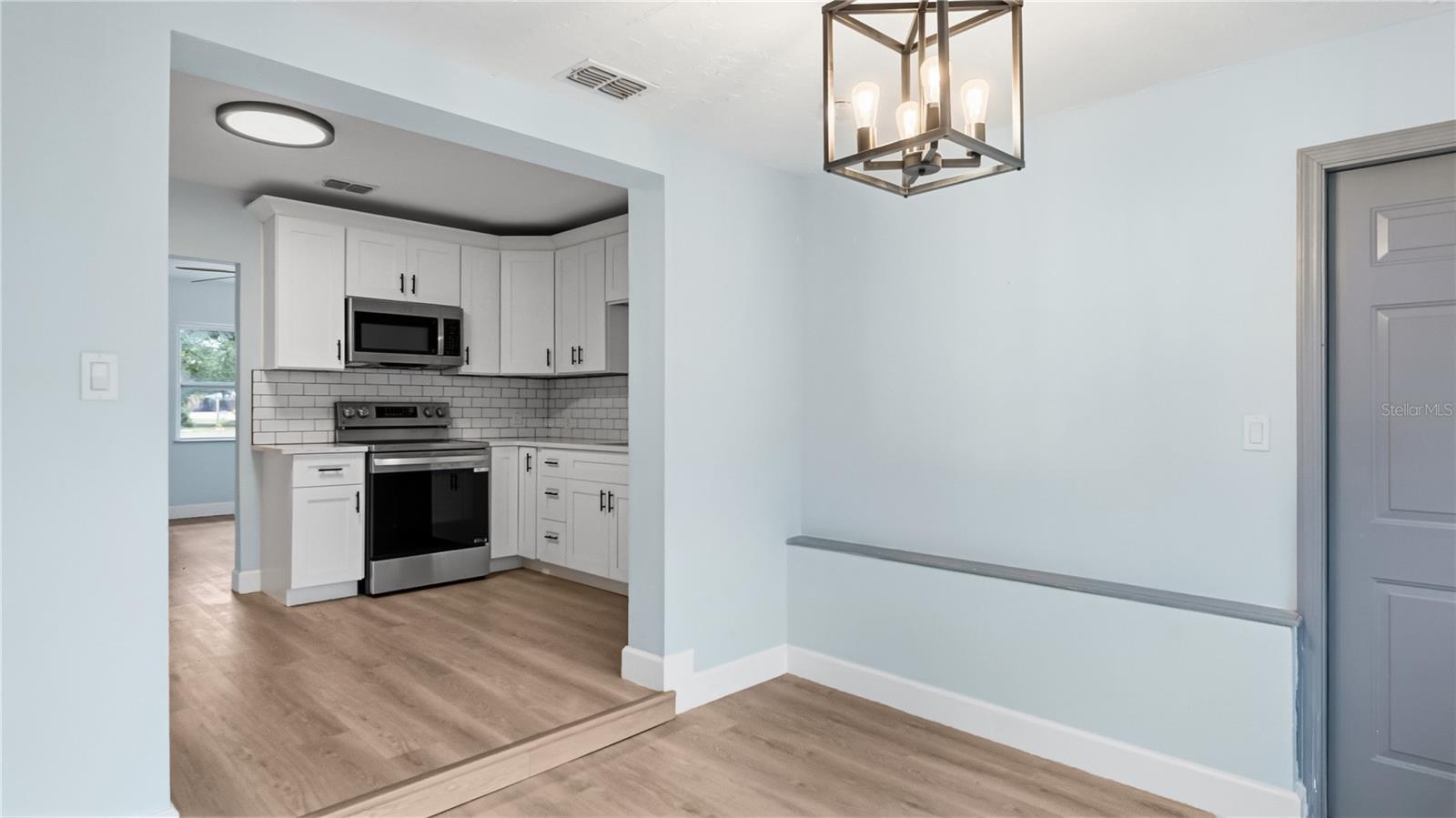 5312 BERKLEY RD — photo 12