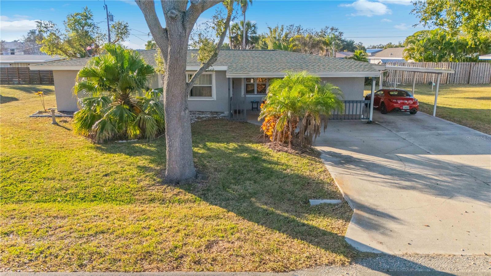 524 SARABAY RD — photo 2