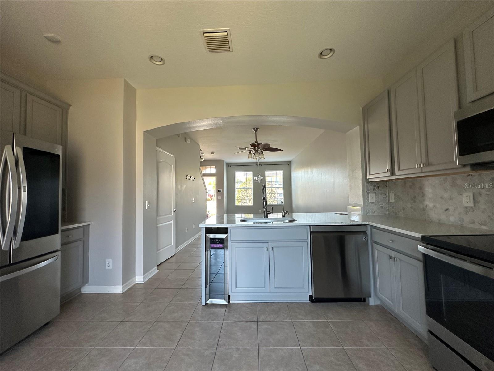 6950 TOWERING SPRUCE DR — photo 8