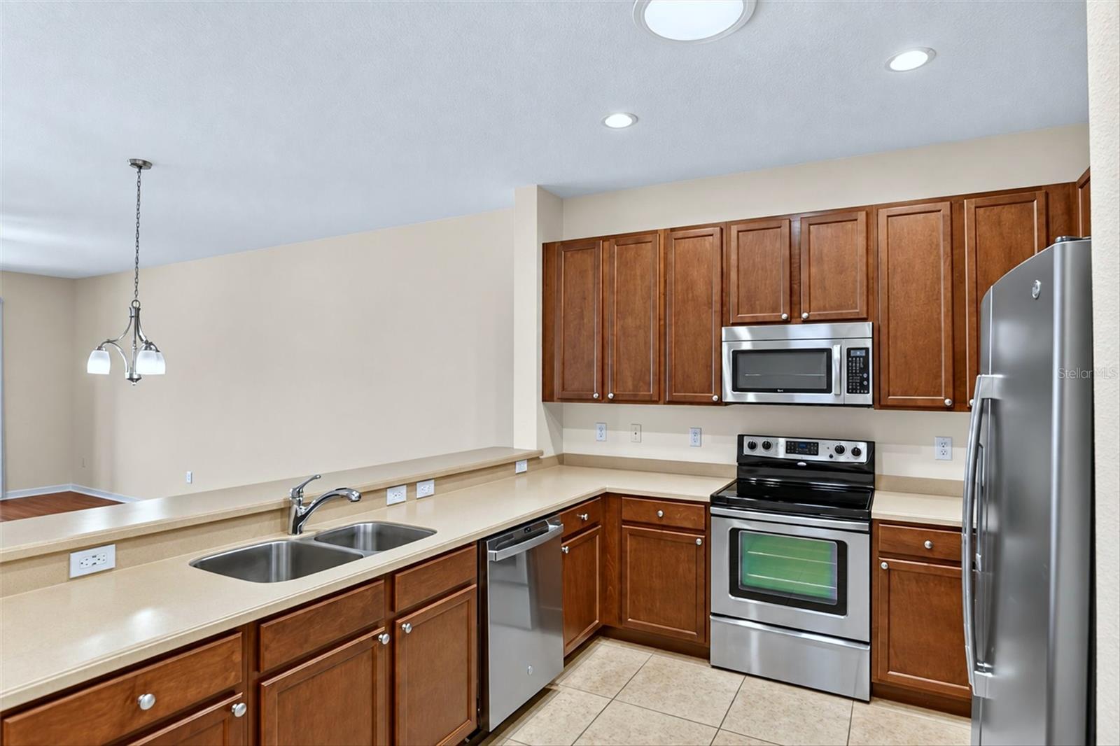 2153 BARRACUDA CT — photo 4