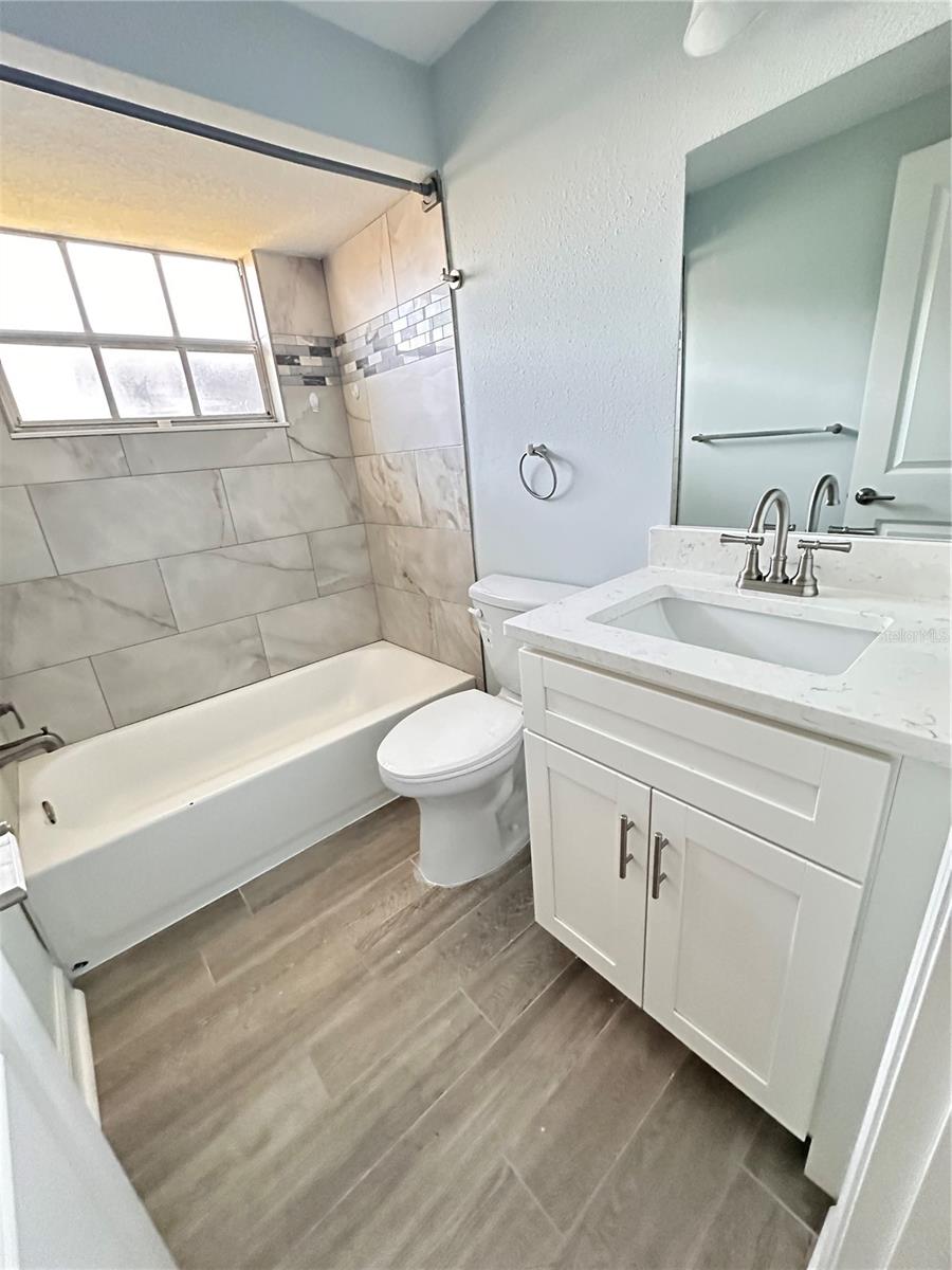 4407 SUMMERSUN DR — photo 15