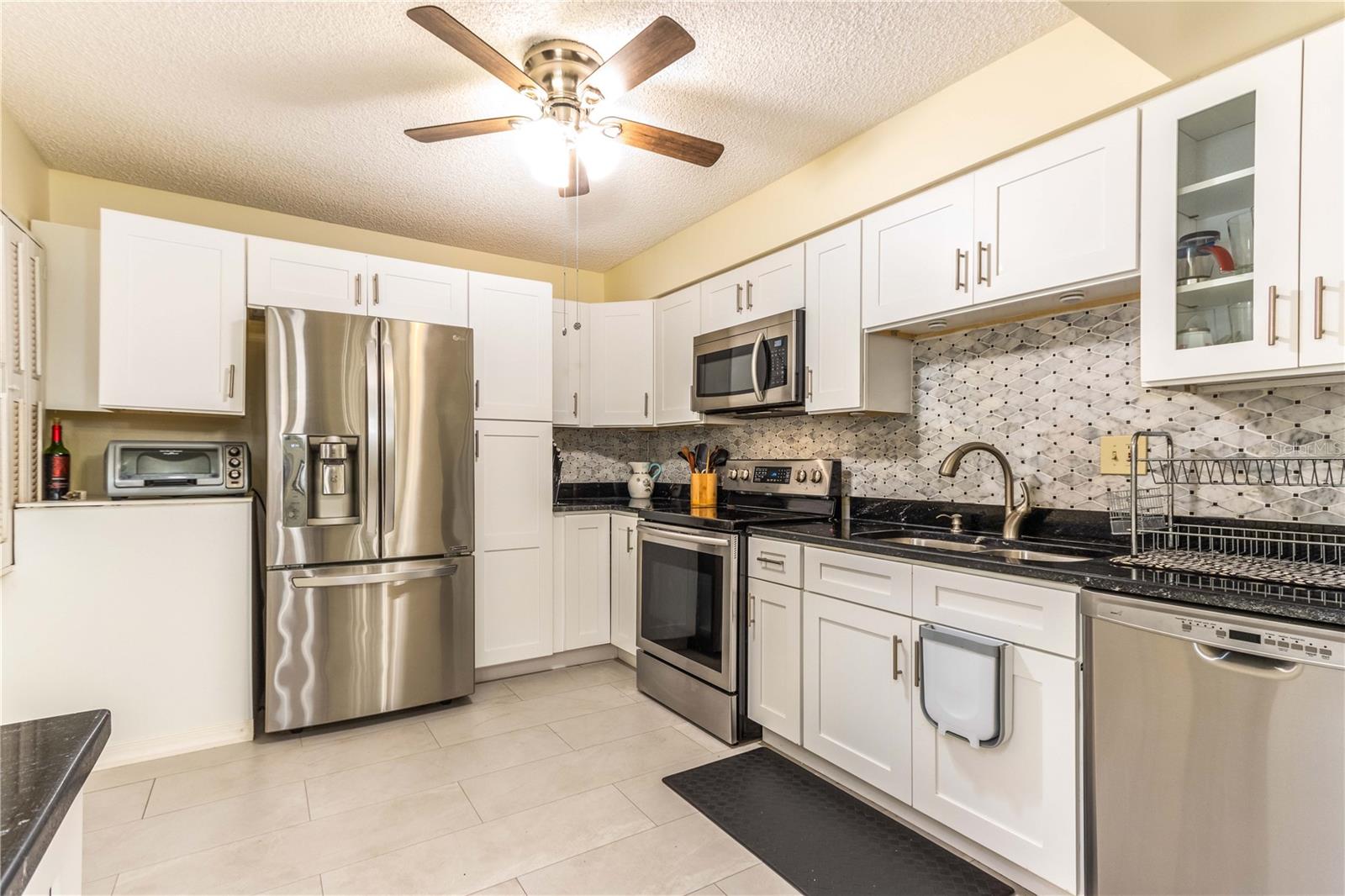 50 HARBOR VIEW LN #11 — photo 17