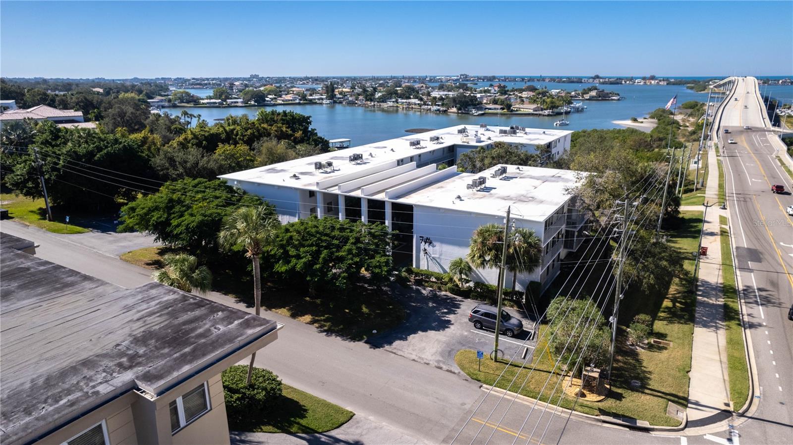 50 HARBOR VIEW LN #11 — photo 13