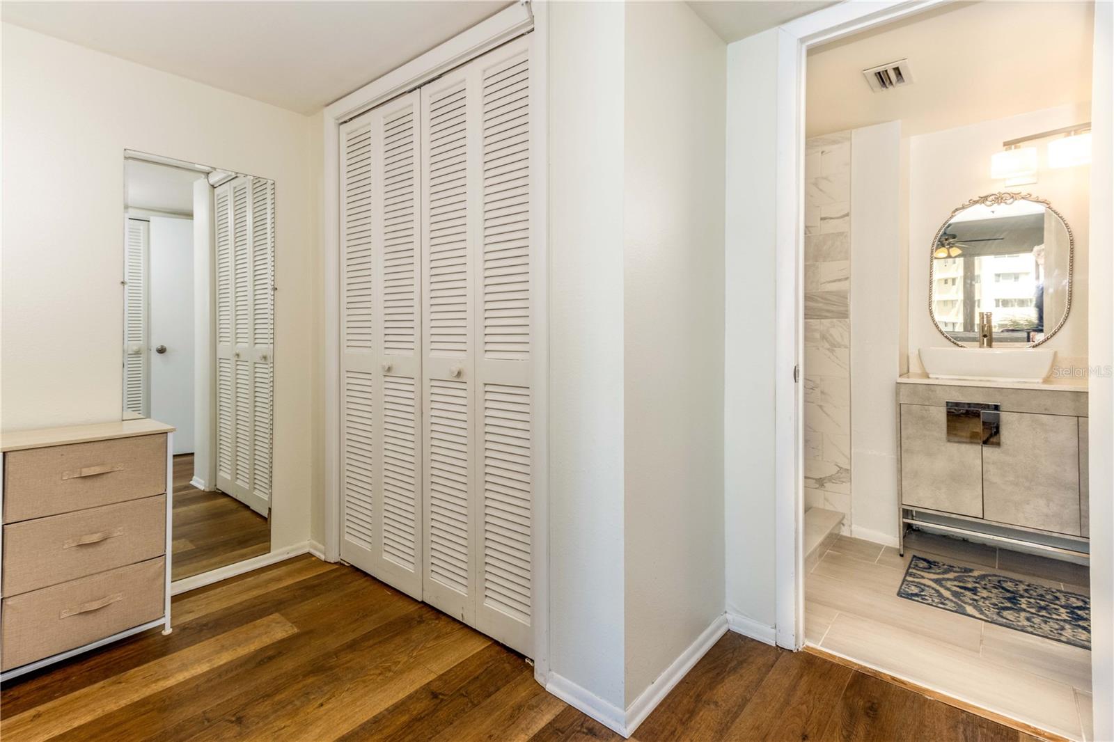 50 HARBOR VIEW LN #11 — photo 39