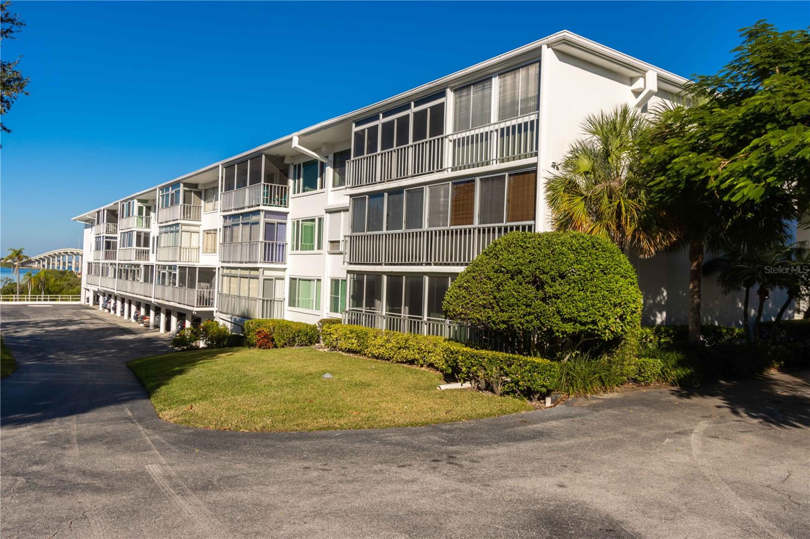 50 HARBOR VIEW LN #11 — photo 44