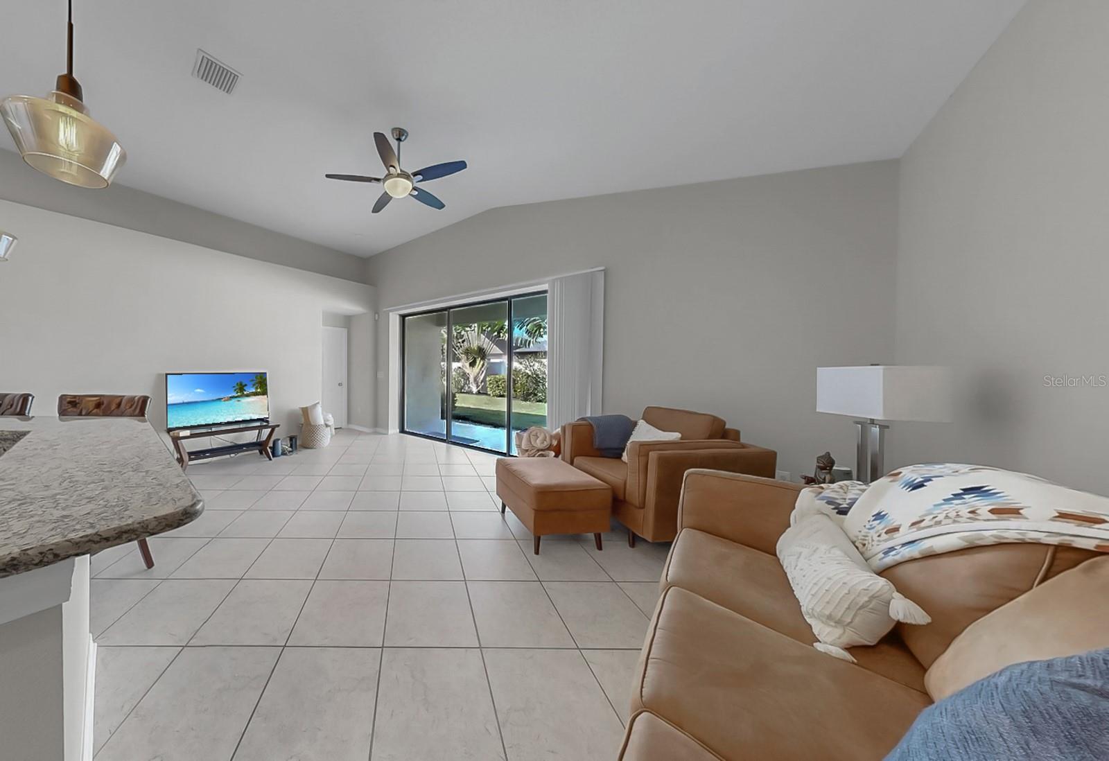 7109 SPINDLE TREE LN — photo 27