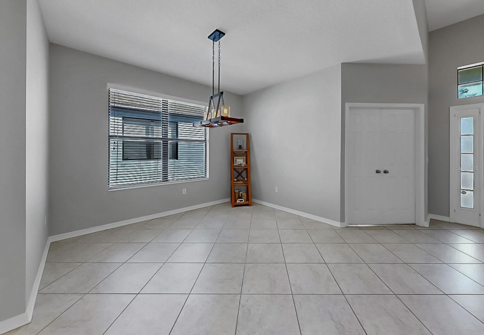 7109 SPINDLE TREE LN — photo 36