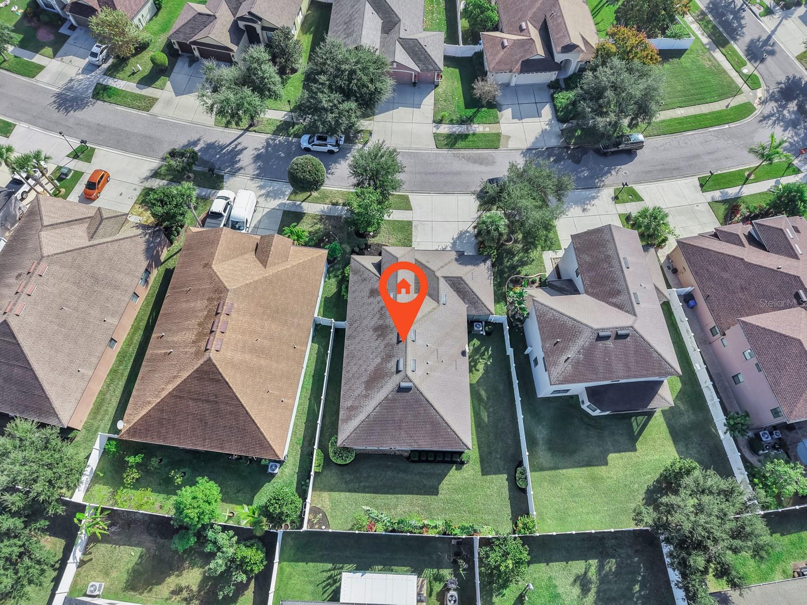 7109 SPINDLE TREE LN — photo 2