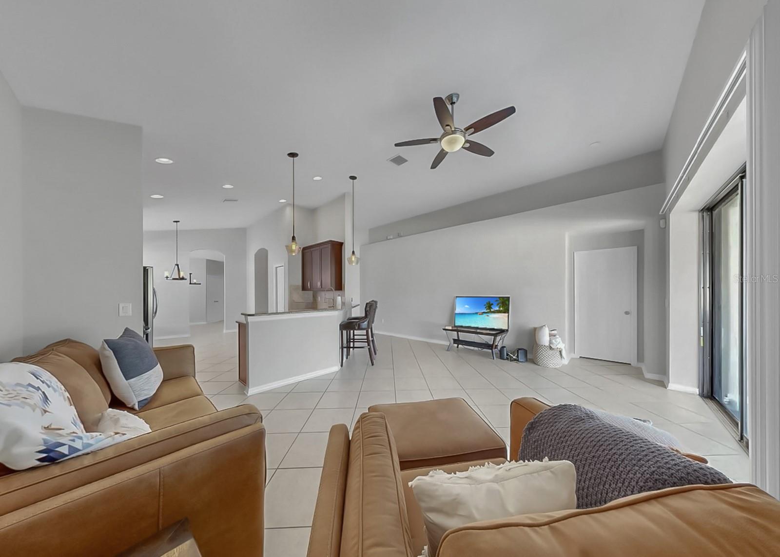 7109 SPINDLE TREE LN — photo 25